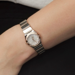 Omega Constellation Quartz 24 MM - 123.25.24.60.55.005