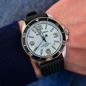 Bell & Ross  Br V2-92 Full Lum Limited Edition - BRV292-LUM-ST/SRB